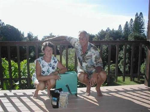 Macadamia Meadows Farm Bed & Breakfast Naalehu ภายนอก รูปภาพ